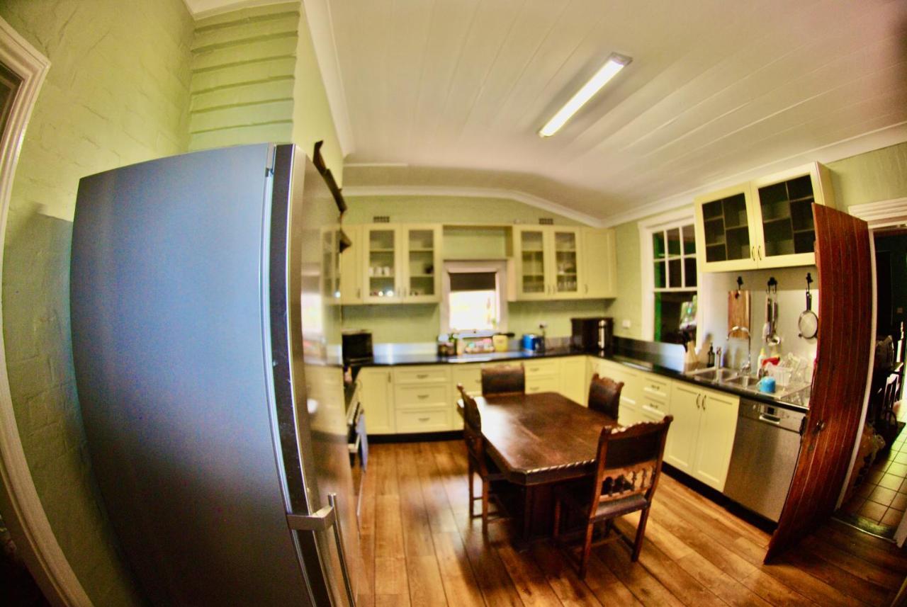 Historic Star Lodge And Station Masters House ナランデラ エクステリア 写真