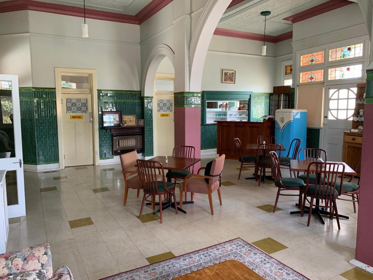 Historic Star Lodge And Station Masters House ナランデラ エクステリア 写真